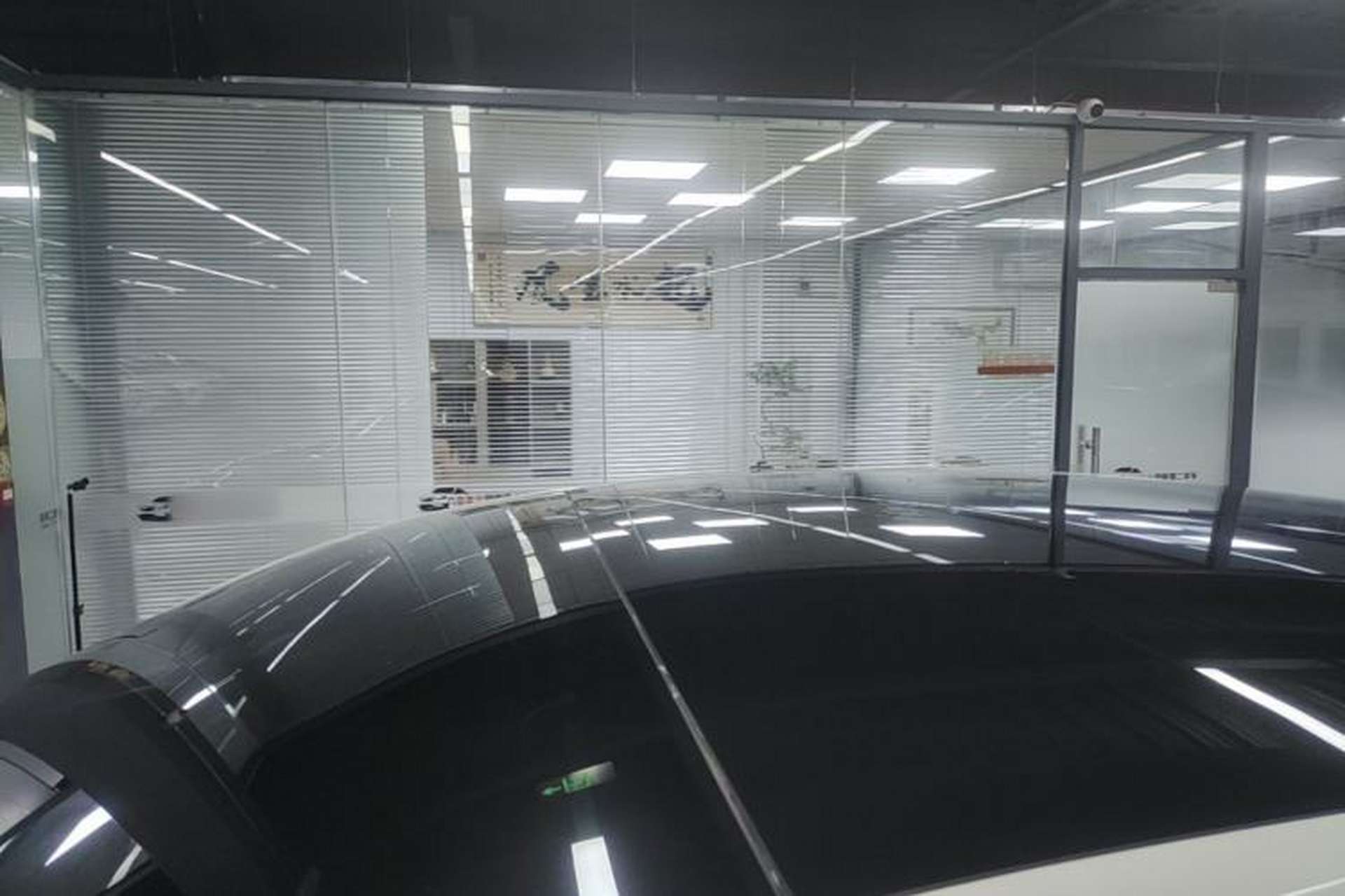 Used IM LS7 2023 90 kWh Elite Rear-Drive Version Roof