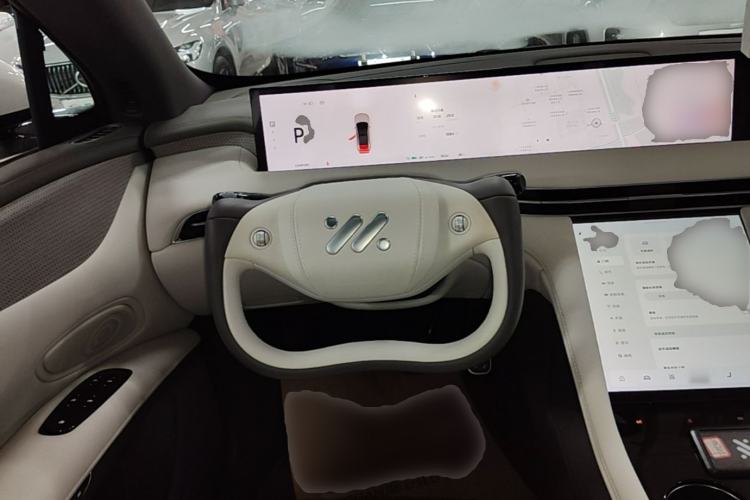 Used IM LS7 2023 90 kWh Elite Rear-Drive Version Steering Wheel