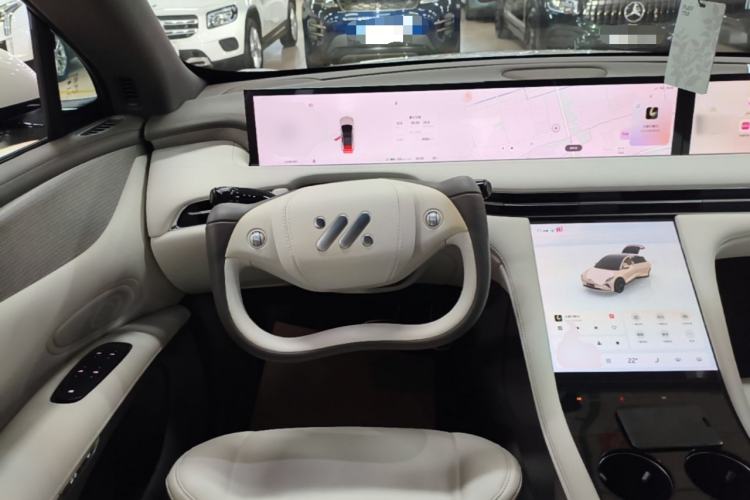Used IM LS7 2023 90 kWh Elite Rear-Drive Version Steering Wheel