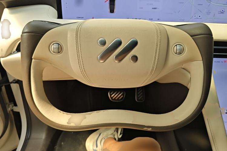 Used IM LS7 2023 100kWh Pro All-Wheel-Drive Version Steering Wheel