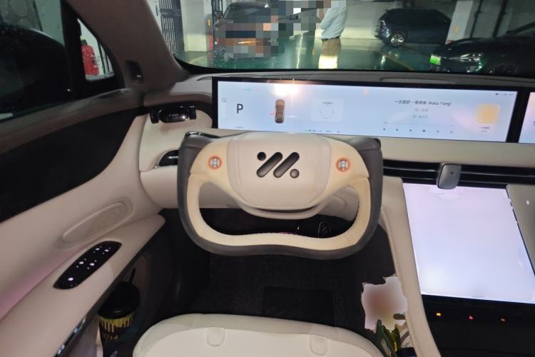 Used IM LS7 2023 100kWh Lux Rear-Drive Version Steering Wheel