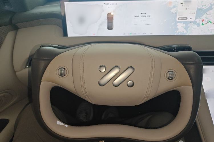 Used IM LS7 2023 90 kWh Elite Rear-Drive Version Steering Wheel
