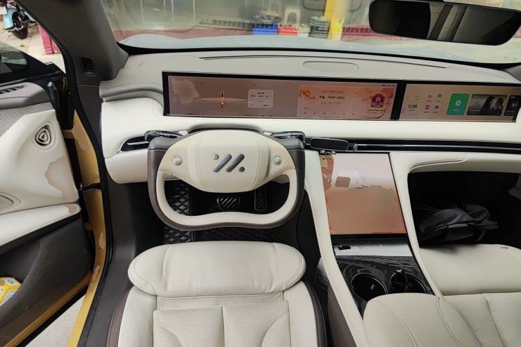 Used IM LS7 2023 90 kWh Elite Rear-Drive Version Steering Wheel