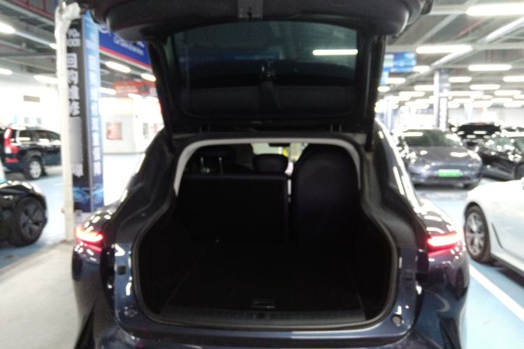Used IM LS7 2023 100kWh Pro All-Wheel-Drive Version Trunk