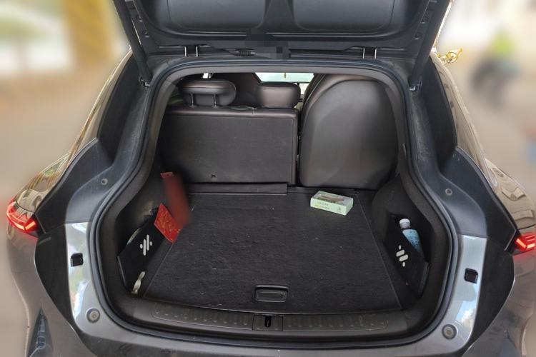 Used IM LS7 2023 90 kWh Elite Rear-Drive Version Trunk