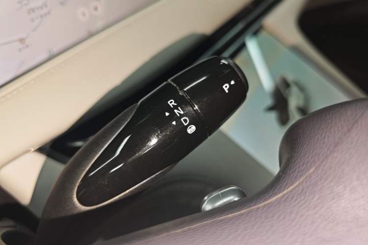Used IM LS7 2023 90 kWh Elite Rear-Drive Version Gear Lever