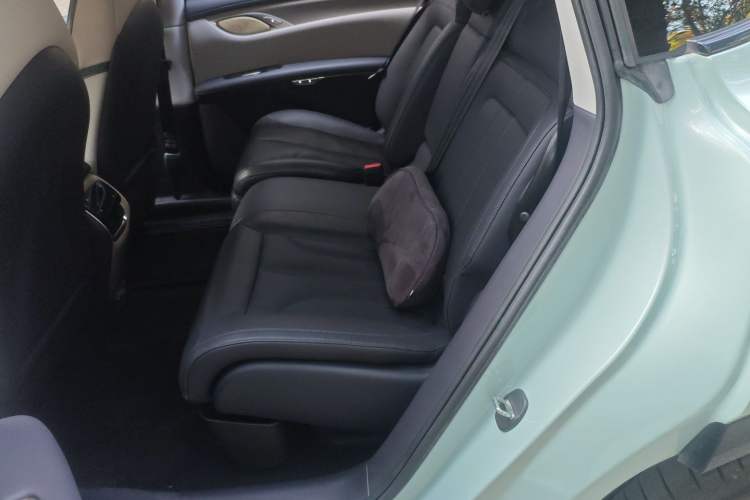 Used IM LS7 2023 90 kWh Elite Rear-Drive Version Left Rear Seat
