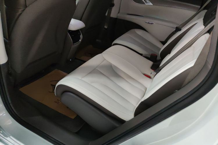 Used IM LS7 2023 90 kWh Elite Rear-Drive Version Left Rear Seat