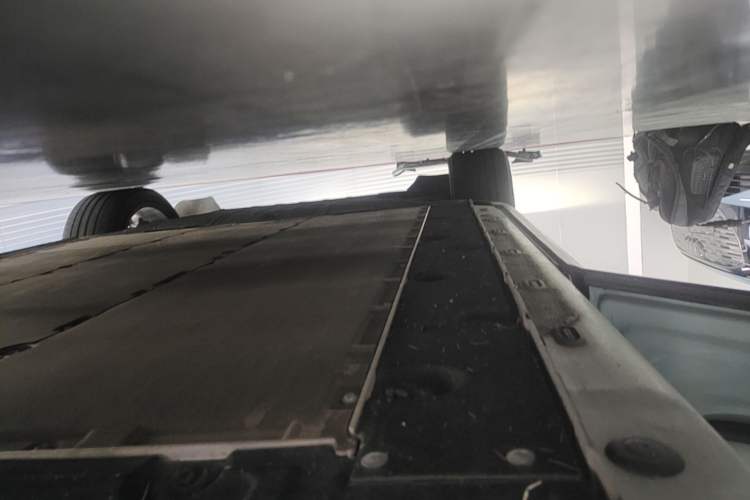 Used IM LS7 2023 100kWh Lux Rear-Drive Version Left Side Sill