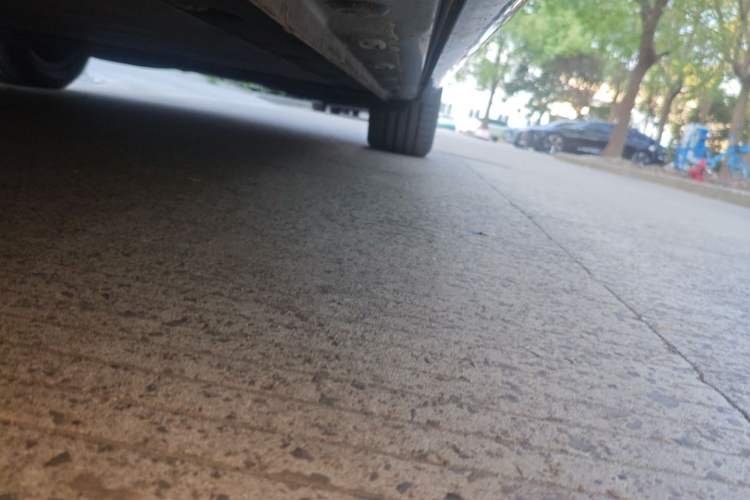 Used IM LS7 2023 90 kWh Elite Rear-Drive Version Left Side Sill