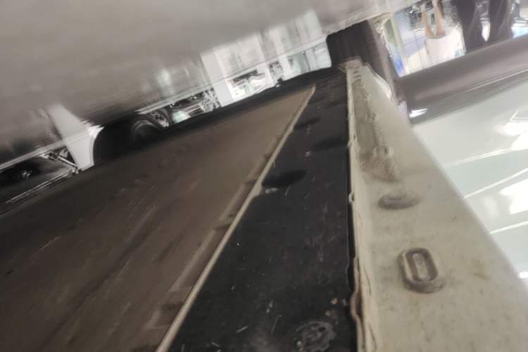 Used IM LS7 2023 100kWh Lux Rear-Drive Version Right Side Sill
