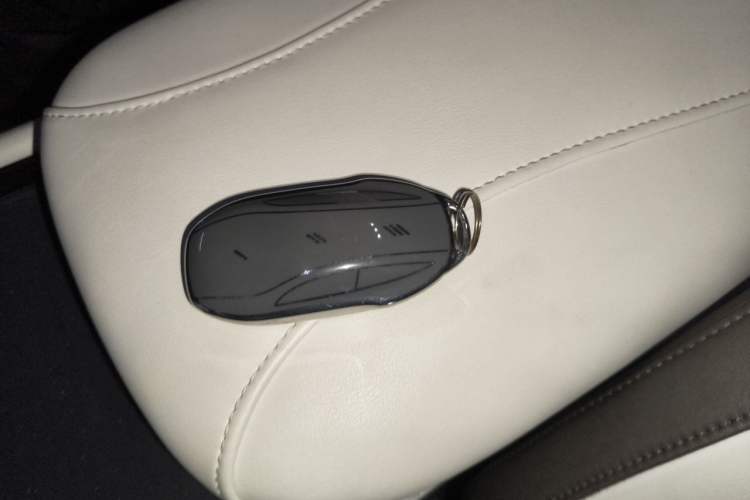 Used IM LS7 2023 100kWh Pro All-Wheel-Drive Version Vehicle Key