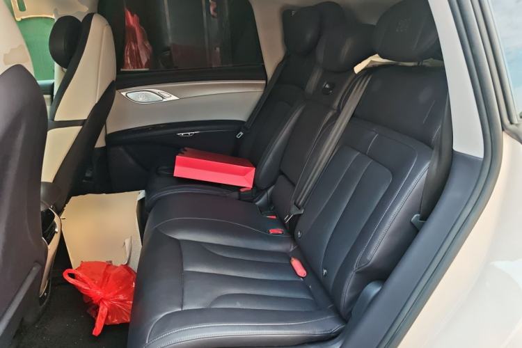 Used IM LS7 2023 90 kWh Elite Rear-Drive Version Left Rear Seat
