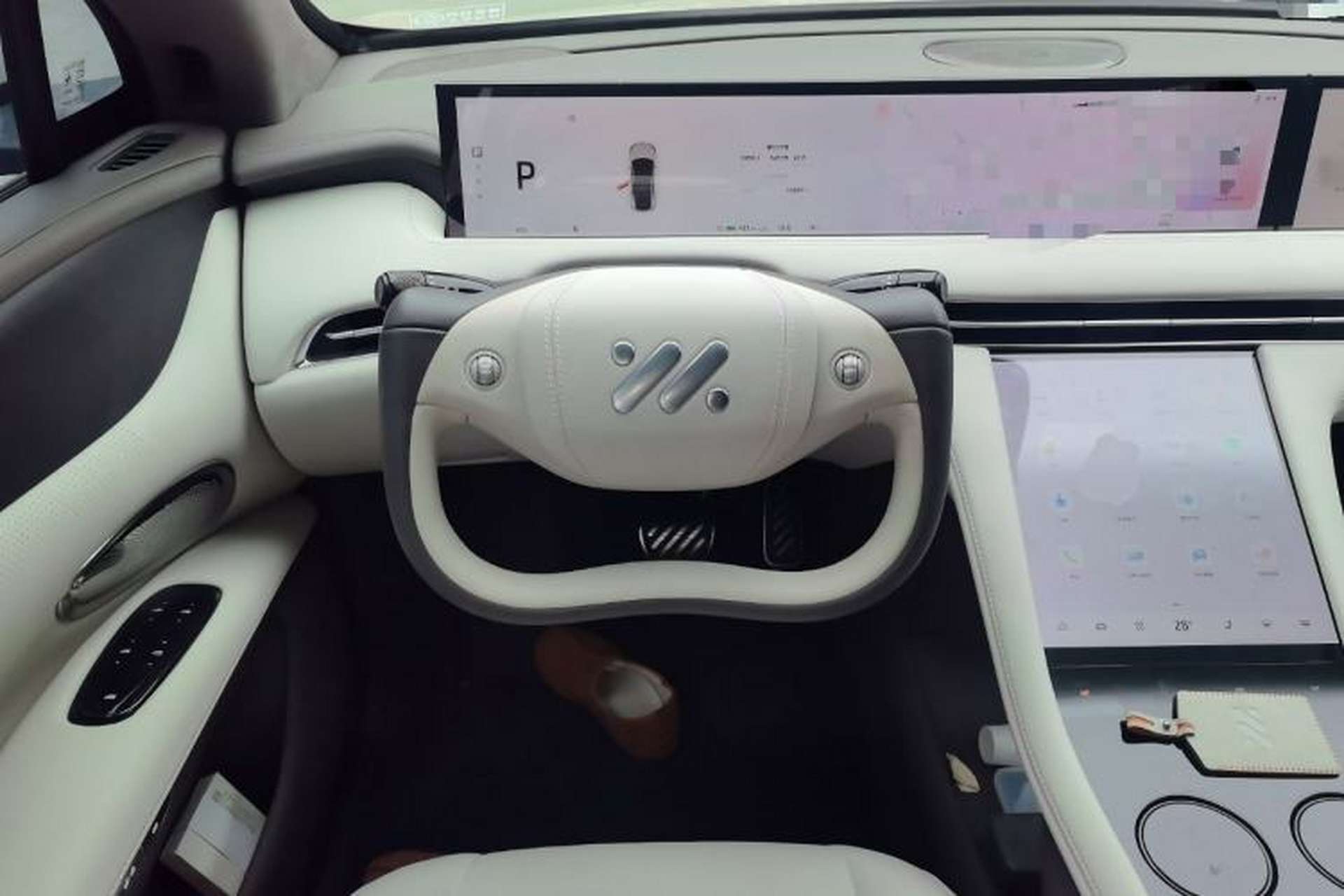 Used IM LS7 2023 100kWh Pro All-Wheel-Drive Version Steering Wheel