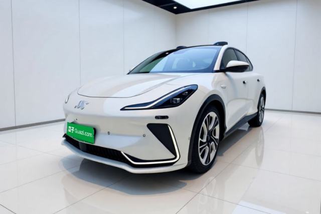 Używany IM LS7 2023 100kWh Lux All-Wheel-Drive Version