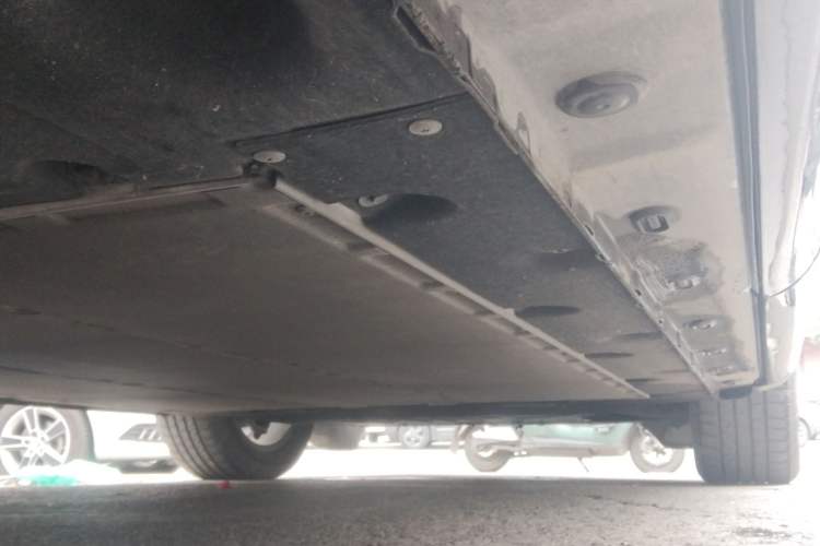 Used IM LS7 2023 100kWh Lux All-Wheel-Drive Version Chassis Rear Right