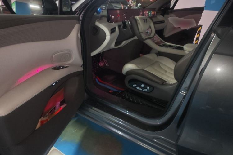 Used IM LS7 2023 90 kWh Elite Rear-Drive Version Driver Seat