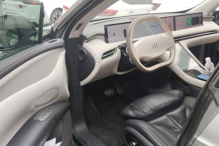 Used IM LS7 2023 100kWh Lux All-Wheel-Drive Version Driver Seat