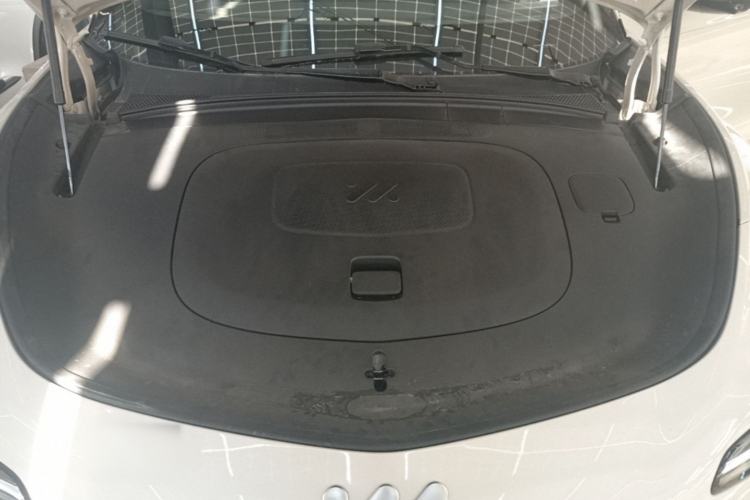 Used IM LS7 2023 77 kWh Urban Fit Rear-Wheel Drive Engine Bay