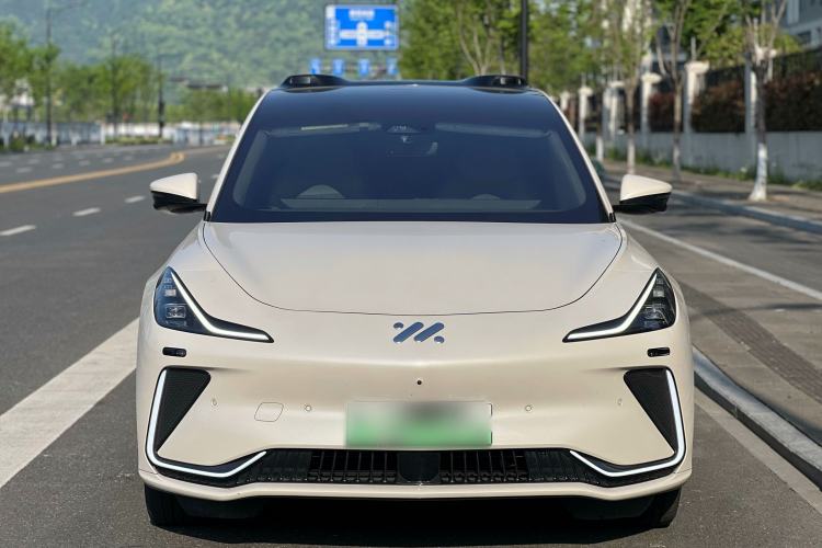 Used IM LS7 2023 100kWh Lux All-Wheel-Drive Version Exterior 1
