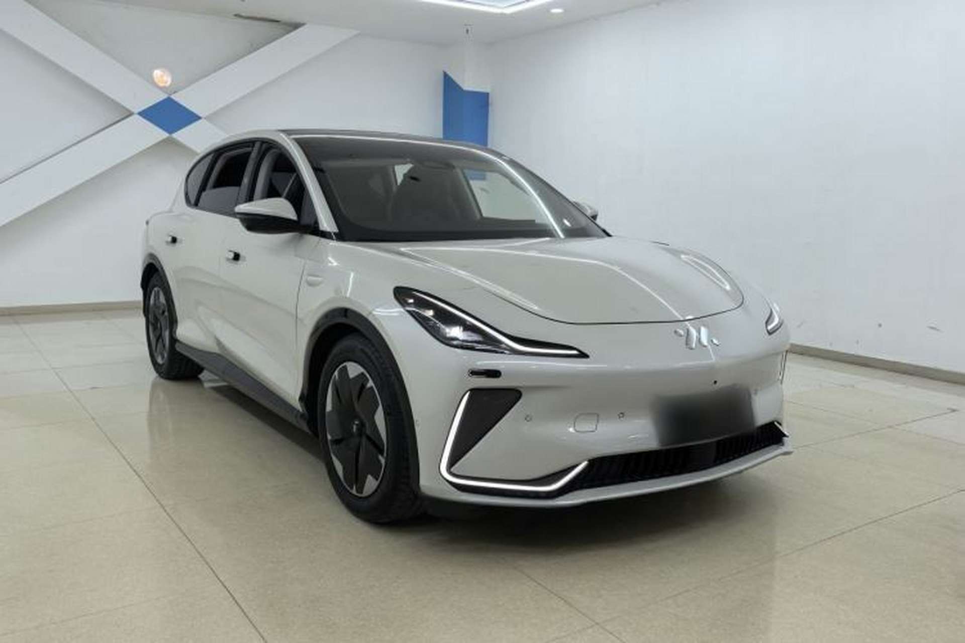 Used IM LS7 2023 90 kWh Elite Rear-Drive Version Exterior 6