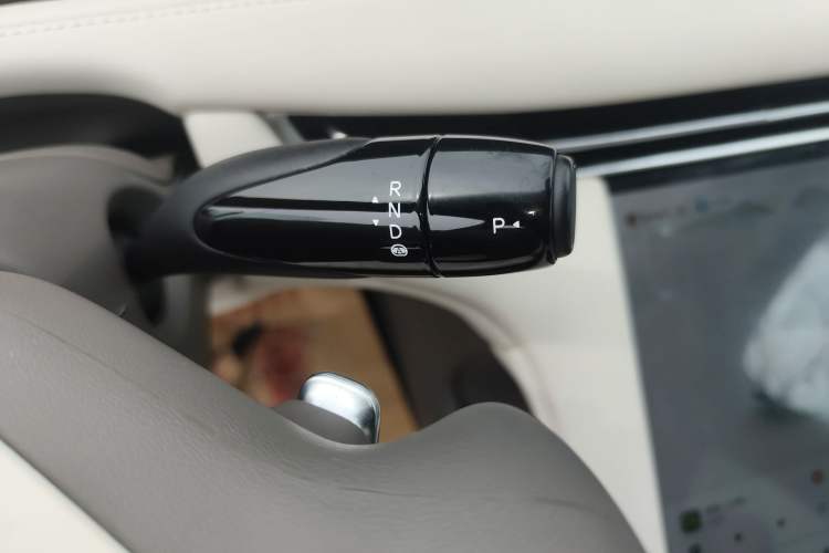 Used IM LS7 2023 90 kWh Elite Rear-Drive Version Gear Lever