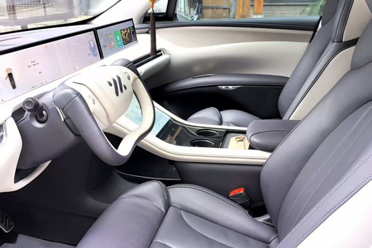 Used IM LS7 2023 77 kWh Urban Fit Rear-Wheel Drive Interior 1