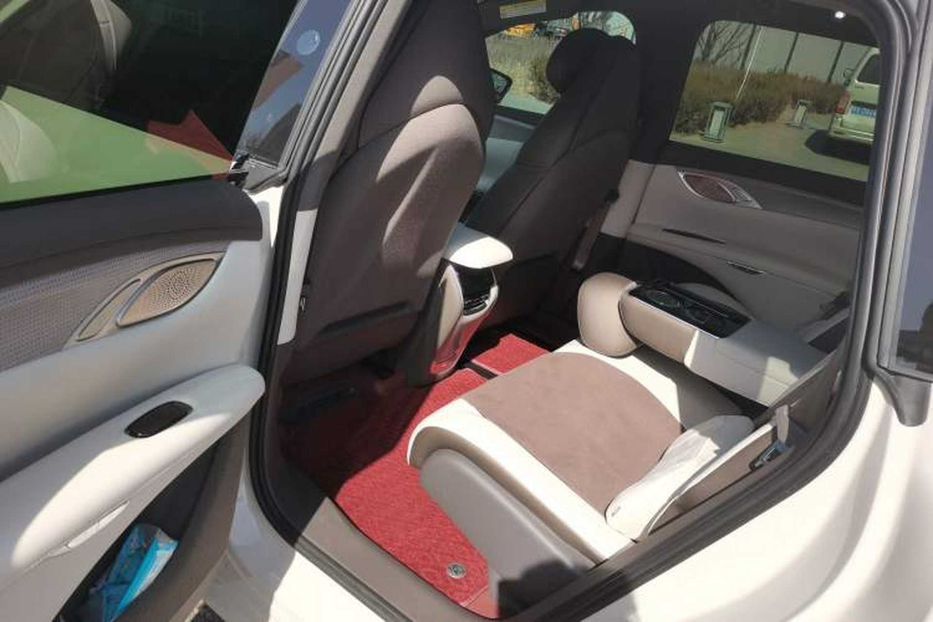 Used IM LS7 2023 90 kWh Elite Rear-Drive Version Interior 2