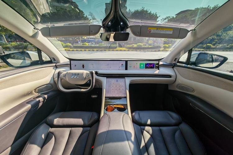 Used IM LS7 2023 90 kWh Elite Rear-Drive Version Interior 2