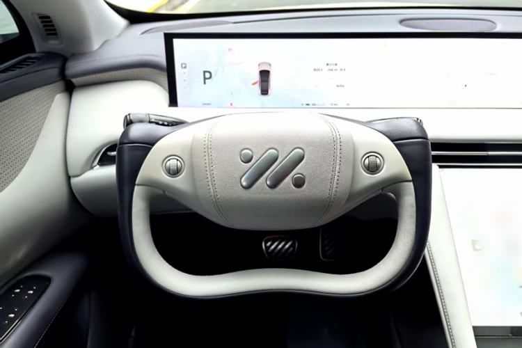 Used IM LS7 2023 77 kWh Urban Fit Rear-Wheel Drive Interior 3
