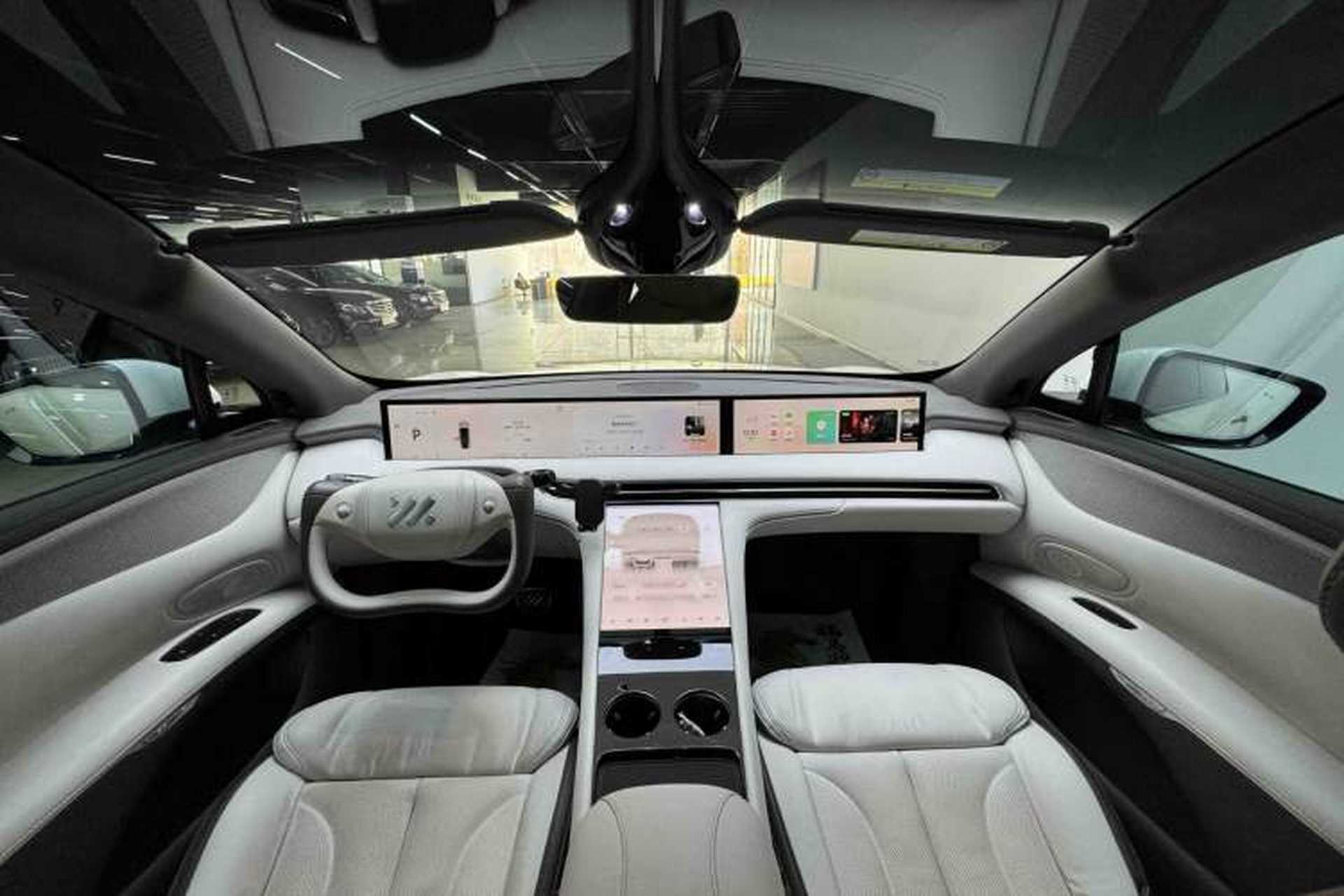 Used IM LS7 2023 90 kWh Elite Rear-Drive Version Interior 3