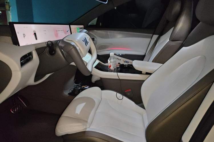 Used IM LS7 2023 90 kWh Elite Rear-Drive Version Left Front Seat