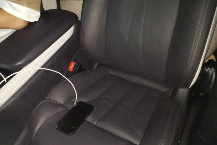 Used IM LS7 2023 90 kWh Elite Rear-Drive Version Left Front Seat