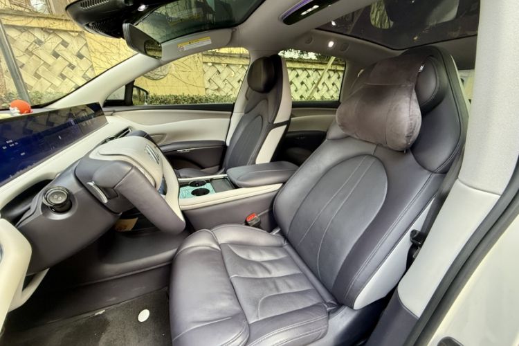 Used IM LS7 2023 90 kWh Elite Rear-Drive Version Left Front Seat