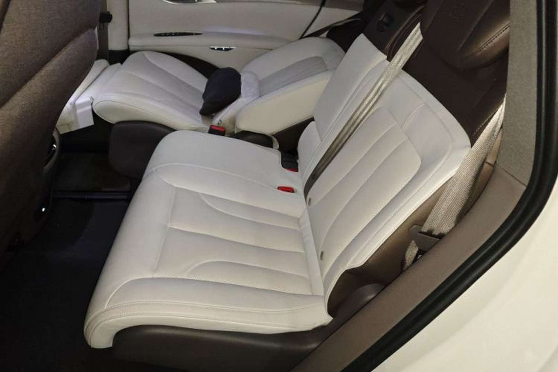 Used IM LS7 2023 90 kWh Elite Rear-Drive Version Left Rear Seat