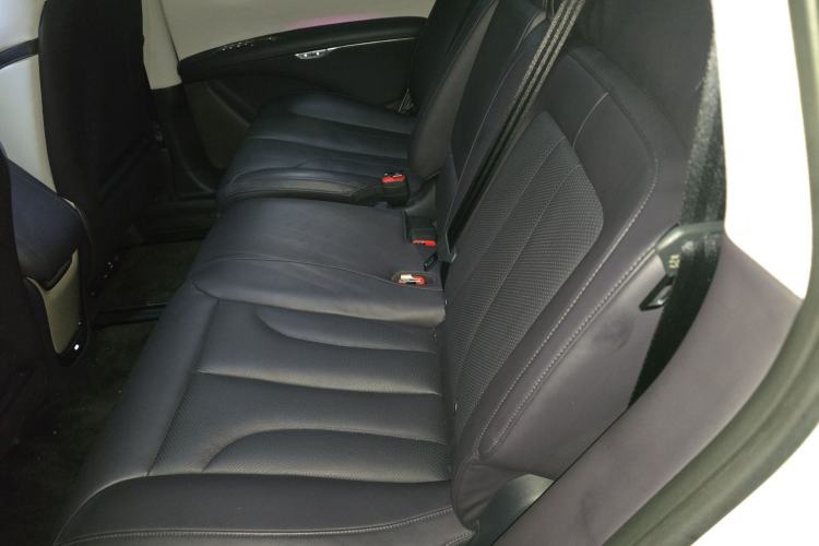 Used IM LS7 2023 90 kWh Elite Rear-Drive Version Left Rear Seat