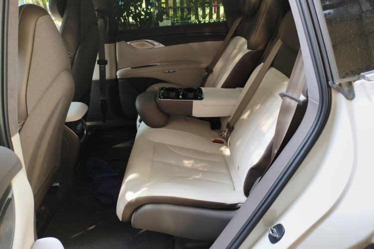 Used IM LS7 2023 100kWh Pro All-Wheel-Drive Version Left Rear Seat