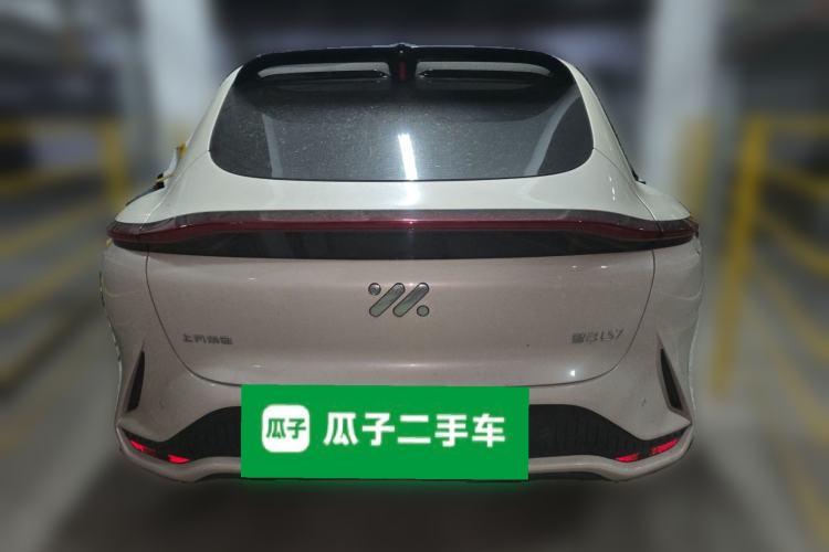 Used IM LS7 2023 90 kWh Elite Rear-Drive Version Rear