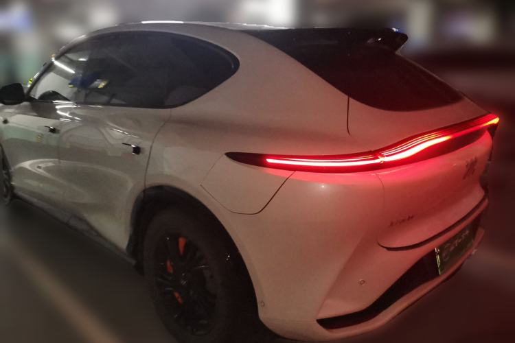 Used IM LS7 2023 90 kWh Elite Rear-Drive Version Rear Left 45 Deg