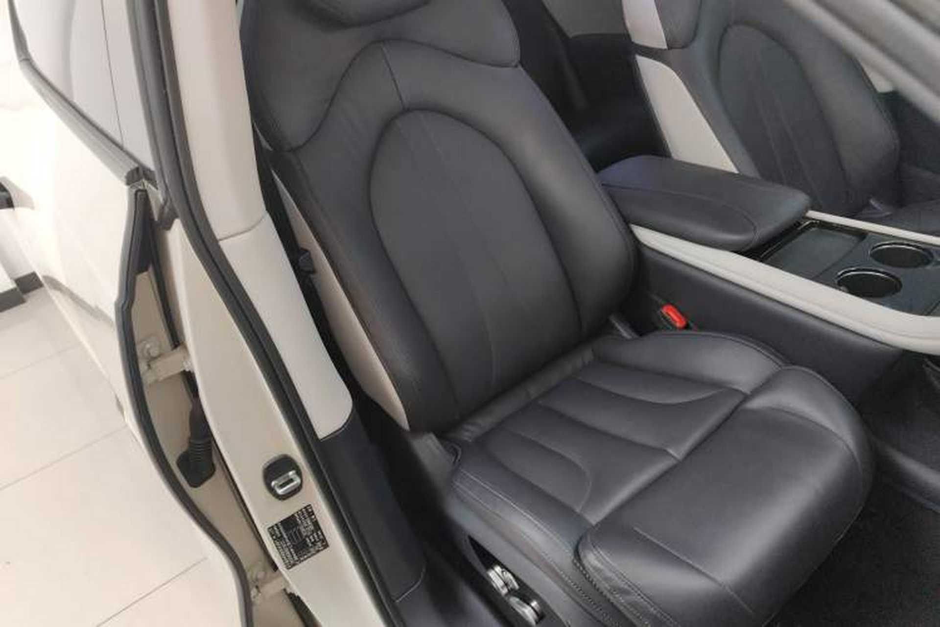 Used IM LS7 2023 77 kWh Urban Fit Rear-Wheel Drive Right Front Seat