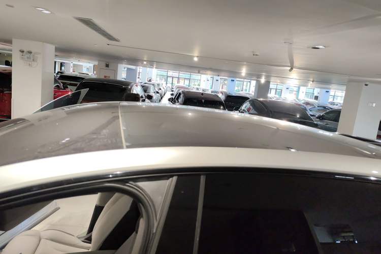 Used IM LS7 2023 100kWh Lux Rear-Drive Version Roof