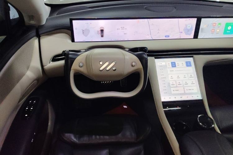Used IM LS7 2023 90 kWh Elite Rear-Drive Version Steering Wheel