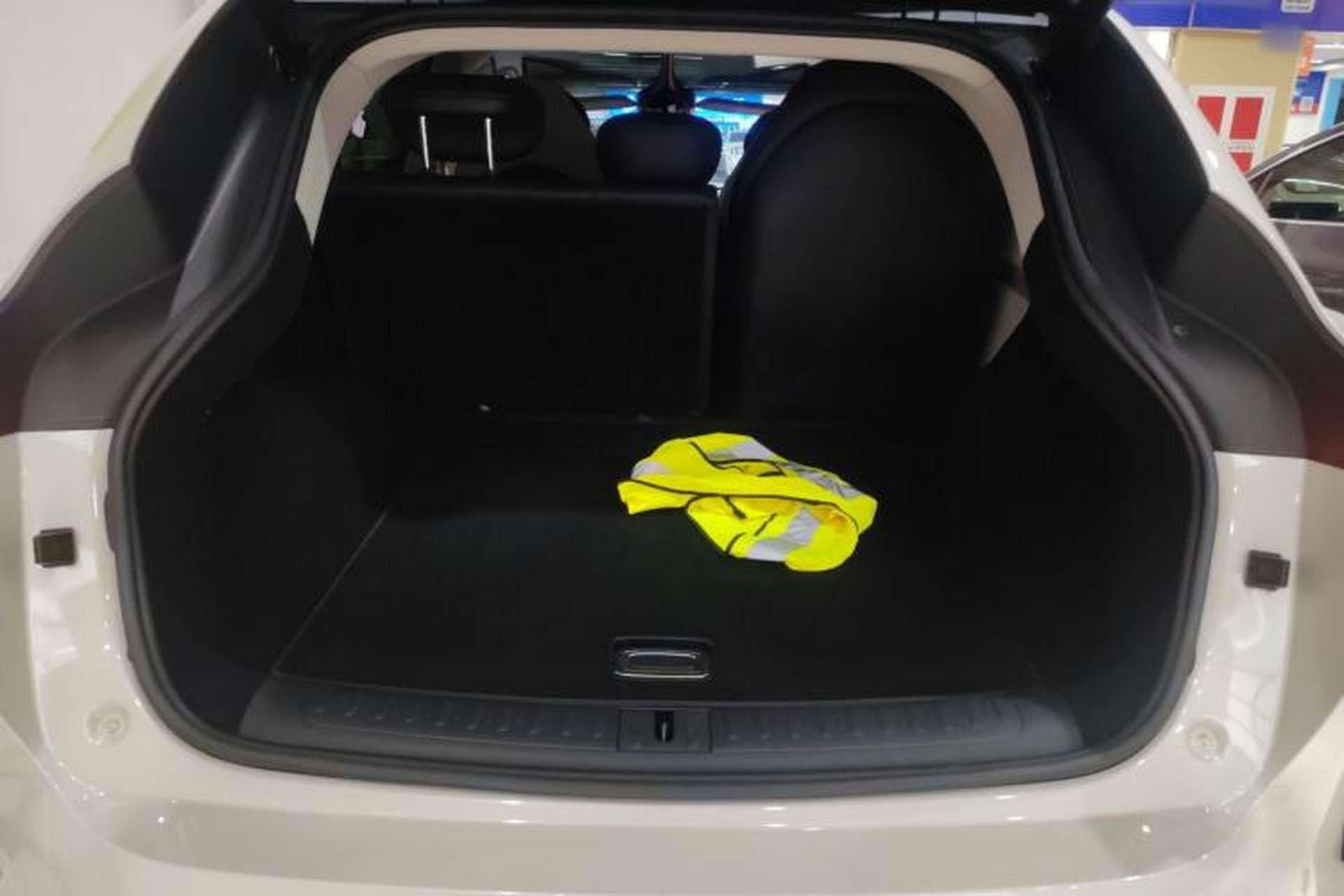 Used IM LS7 2023 90 kWh Elite Rear-Drive Version Trunk