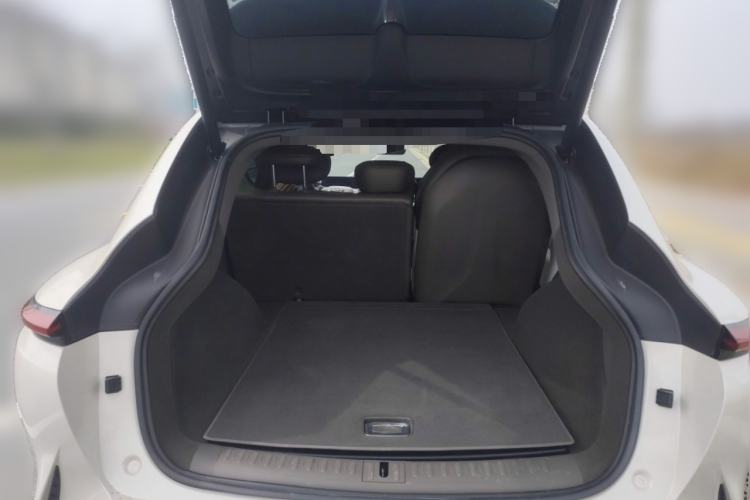 Used IM LS7 2023 90 kWh Elite Rear-Drive Version Trunk