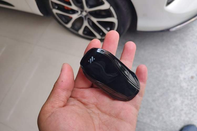 Used IM LS7 2023 90 kWh Elite All-Wheel-Drive Version Vehicle Key