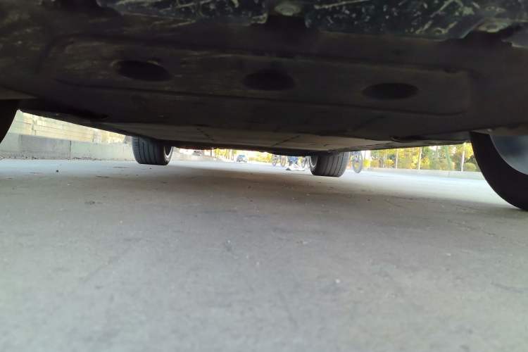 Used IM LS7 2023 100kWh Lux All-Wheel-Drive Version Chassis Front