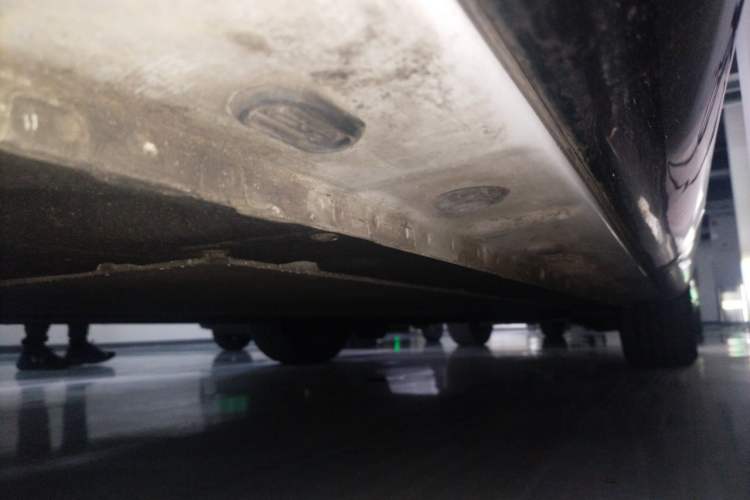 Used IM LS7 2023 100kWh Pro All-Wheel-Drive Version Chassis Rear Right