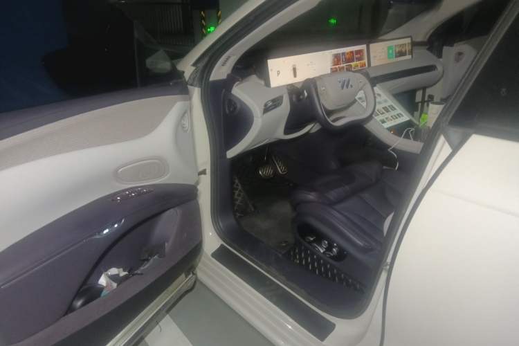 Used IM LS7 2023 90 kWh Elite Rear-Drive Version Driver Seat