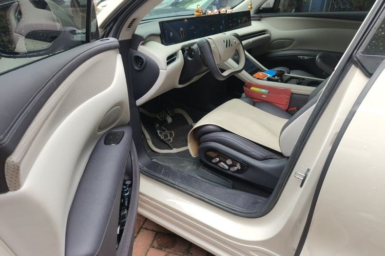 Used IM LS7 2023 90 kWh Elite Rear-Drive Version Driver Seat