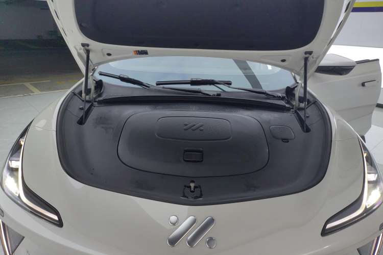 Used IM LS7 2023 77 kWh Urban Fit Rear-Wheel Drive Engine Bay
